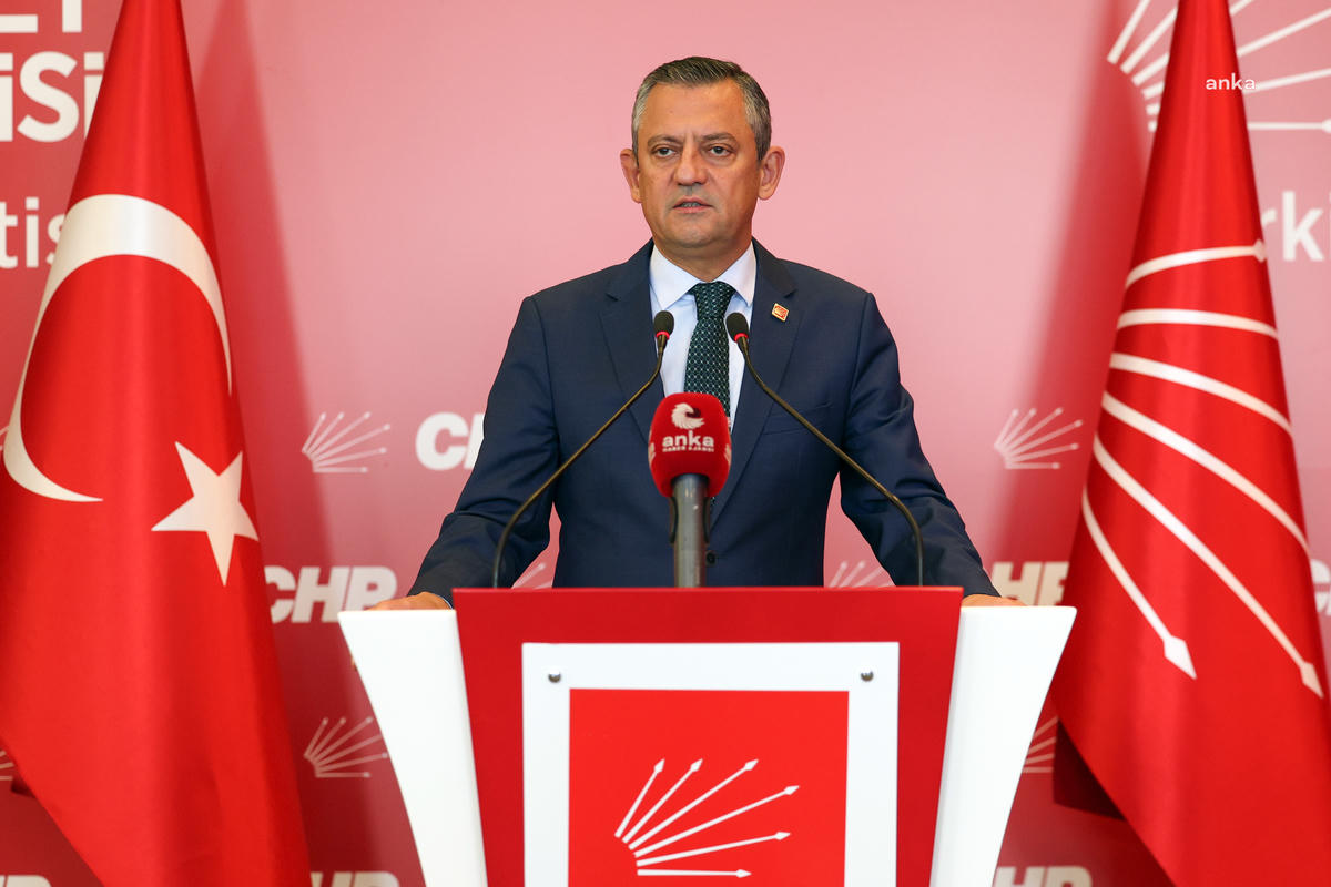 Özgür Özel komisyon hakkında konuştu: Zamana yayan, harekete geçmeyen bir pozisyon var